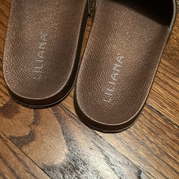 Slides - Picture 4 of 5